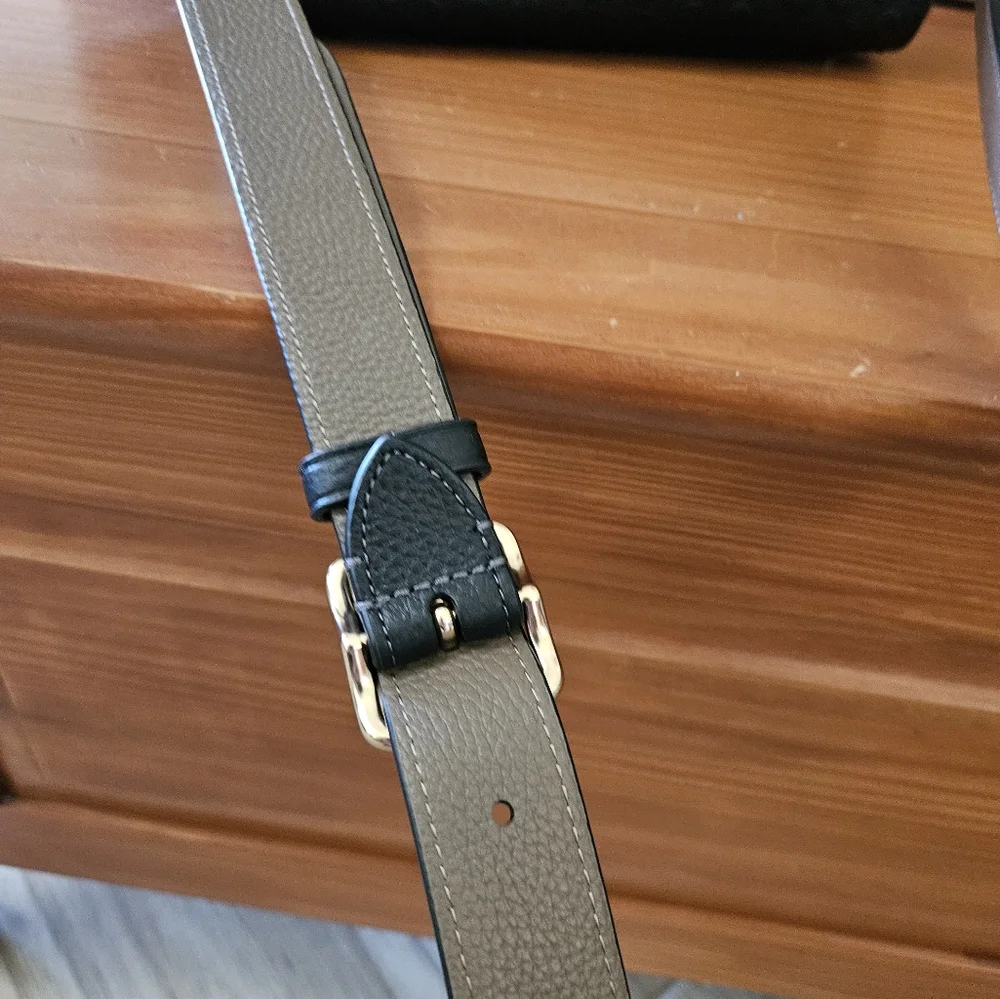 Coach Crossbody - Picture 9 of 9